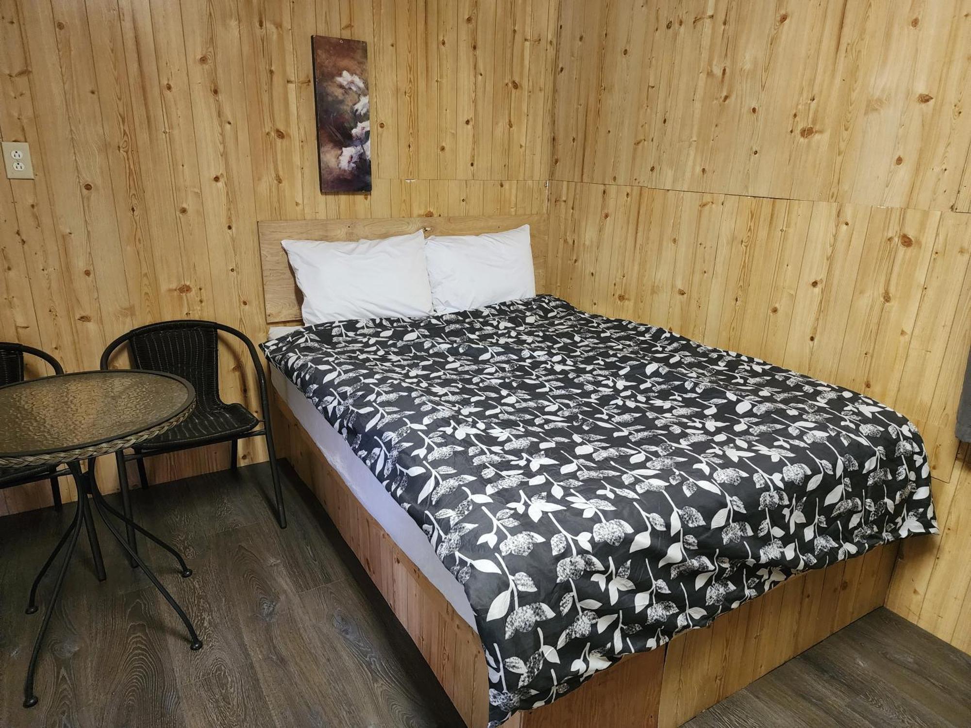 Oakhill Pines Campground Bridgewater Bagian luar foto